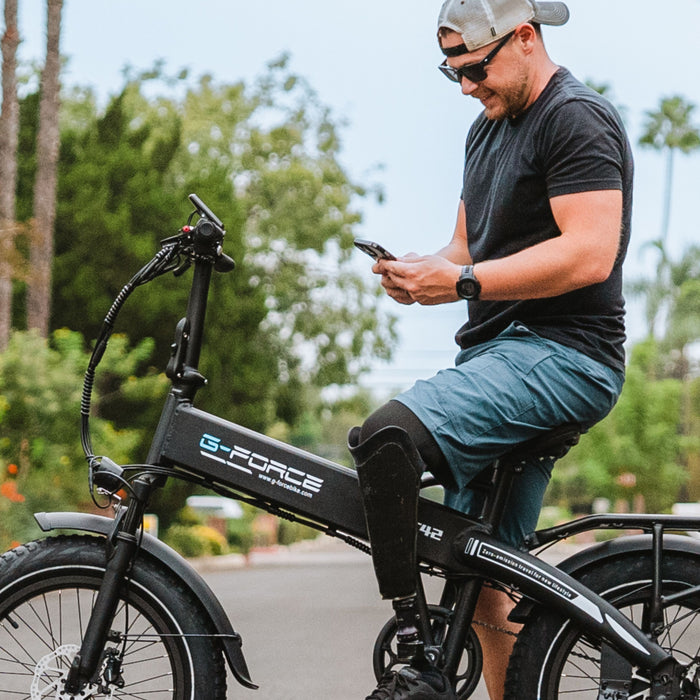 E-Scooters, E-Bikes, and the Rise of Urban Micro-commuting